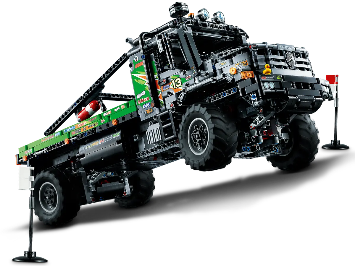 Lego Technic Camião de Testes Mercedes-Benz Zetros 4x4 - Image 2